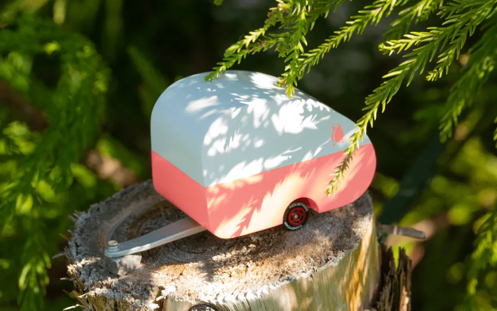 Candylab – Rosebud Camper