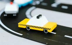 Candylab – Yellow Taxi