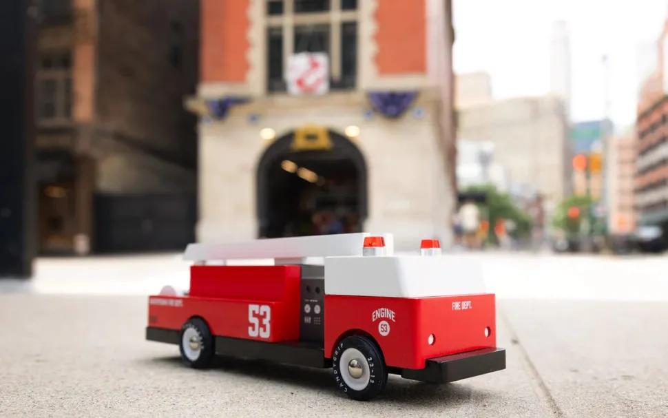 Candylab Fire Truck Engine 53
