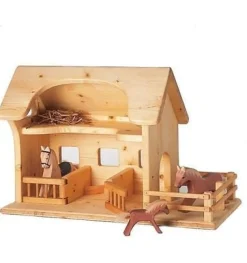 Drei Blatter Wooden Farm Barn with Stable