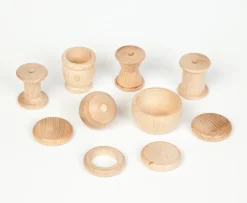 Grapat Treasure Basket with 10 Natural Elements