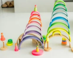 Grimm's Rainbow Neon Green 10 Piece + Neon Friends Green