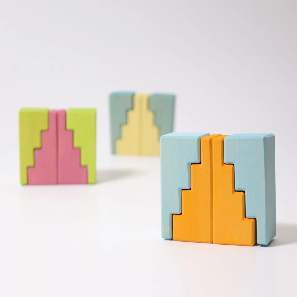 Grimm’s Stepped Roofs Pastel