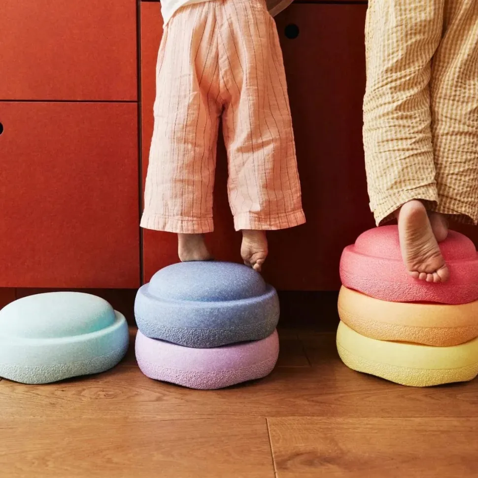 Grimm's x Stapelstein Set - Original Rainbow Complete Pastel Set of 8 ( Super Confetti Board) + Grimm's Rolling Disc Set