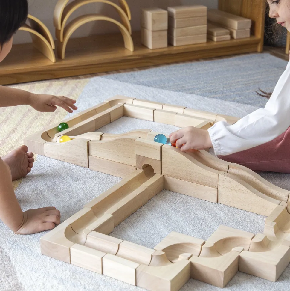 Guidecraft Unit Block Marble Run – 40 pc. set