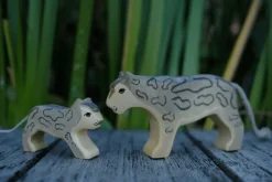 HolzWald Snow Leopard