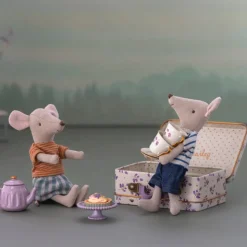 Maileg Afternoon Treat for Mouse - Blue Madelaine