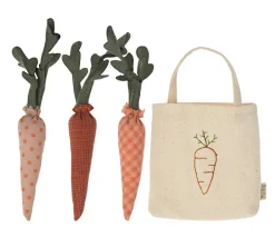 Maileg Carrots in Shopping Bag