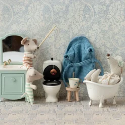 Maileg Sink Dresser Mouse mint