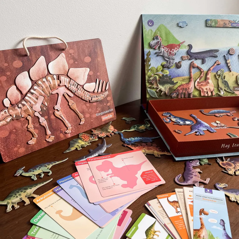 mierEdu All About - Dinosaurs Encyclopedia Magnetic Puzzle