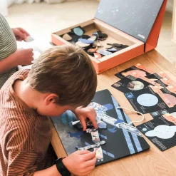 mierEdu All About - Space Encyclopedia Magnetic Puzzle
