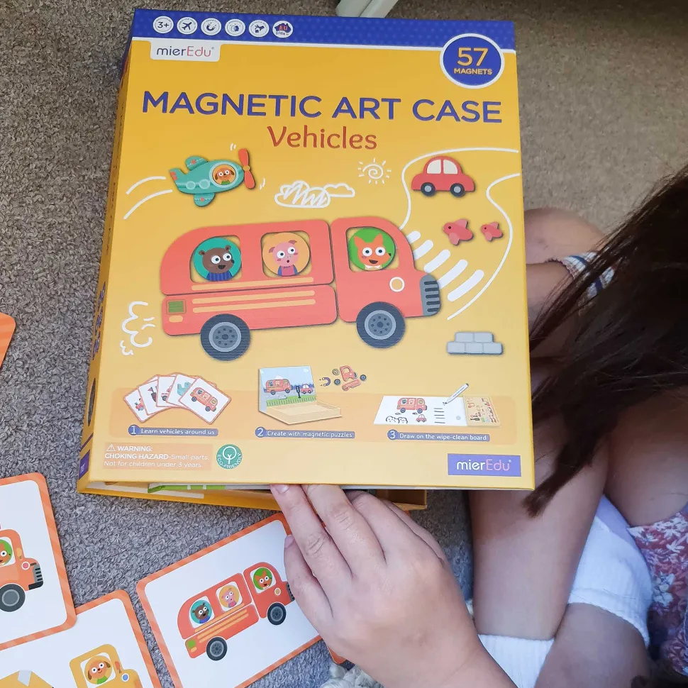 mierEdu Magnetic Art Case - Vehicles