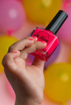 Oh Flossy Nail Polish