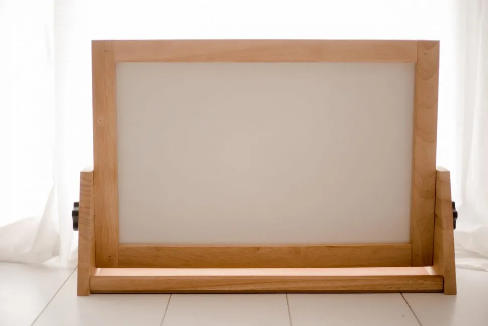 QToys 4 in 1 Table Easel