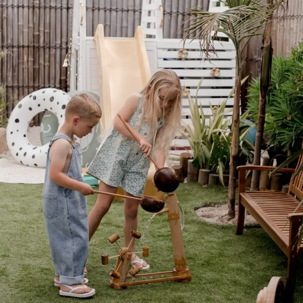 Qtoys Bamboo Water Mill