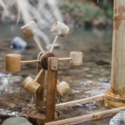 Qtoys Bamboo Water Mill