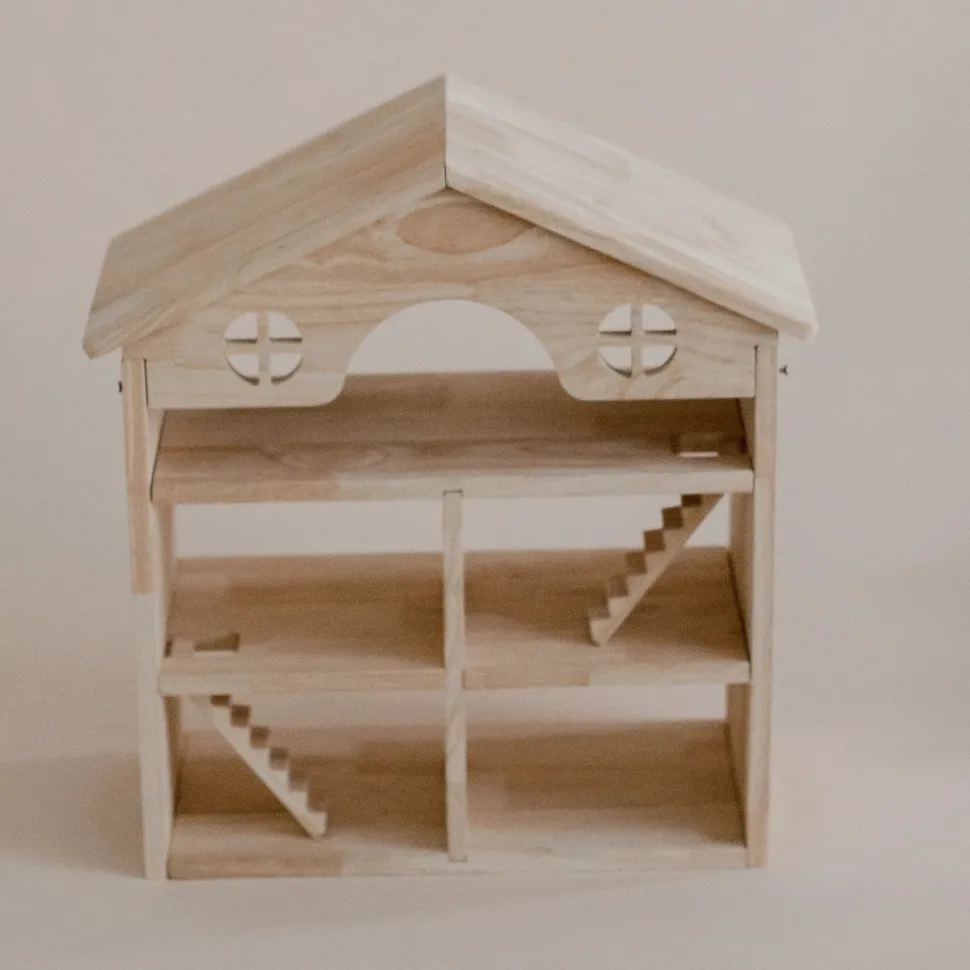 QToys Classic Wooden Dollhouse