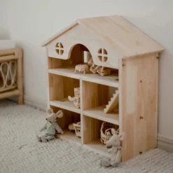 QToys Classic Wooden Dollhouse