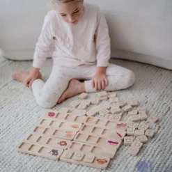 QToys Picture Word Board