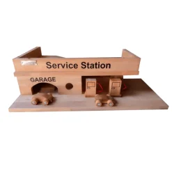 QToys Solid Wooden Service Station