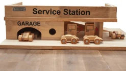 QToys Solid Wooden Service Station