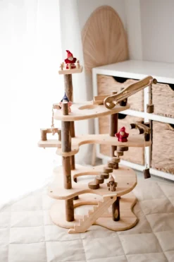 QToys Three Level Tree House Play Set