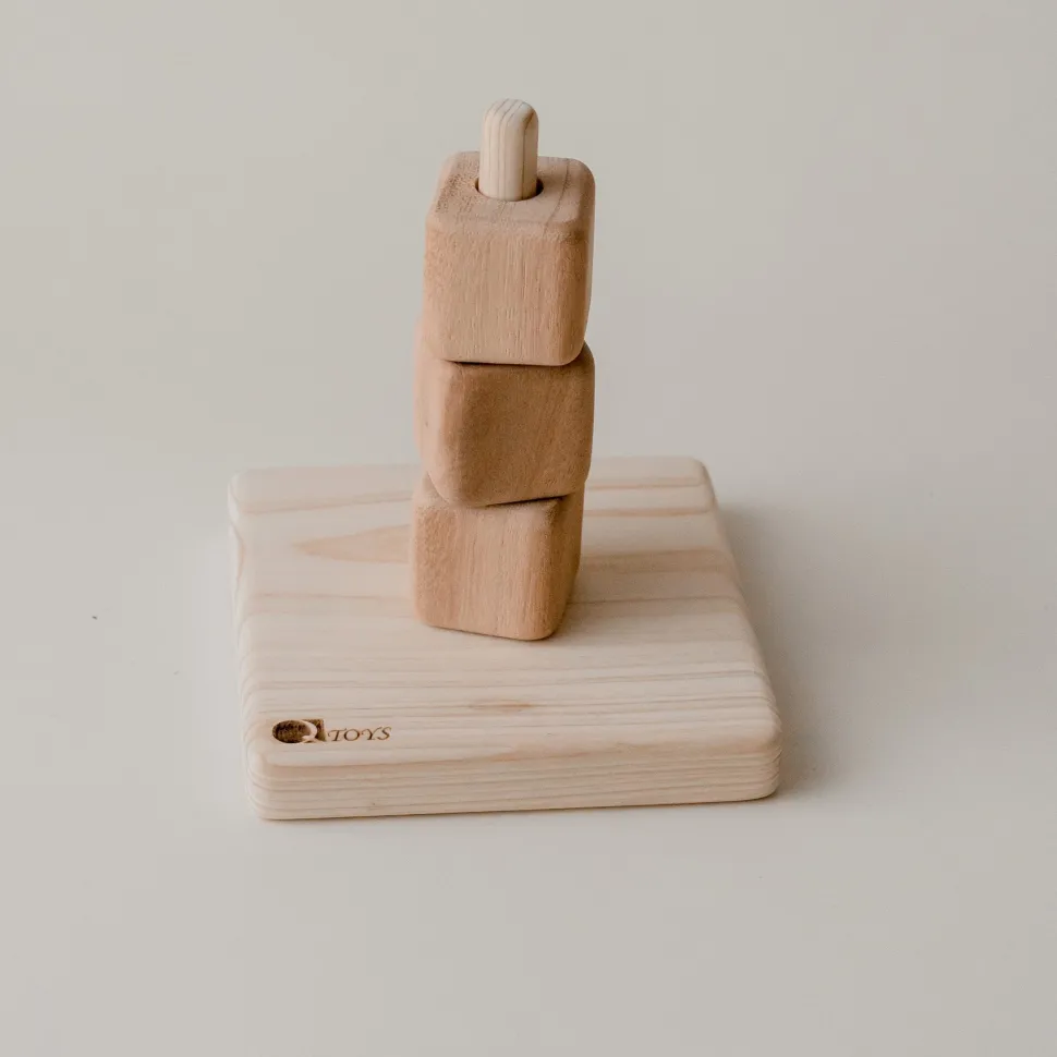 QToys Vertical Block Stacker