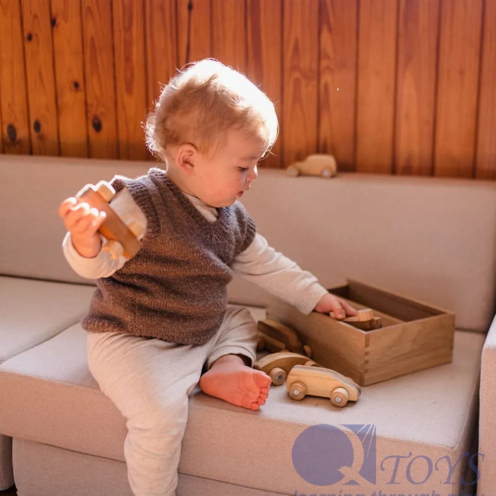 QToys Wooden Car Play Set