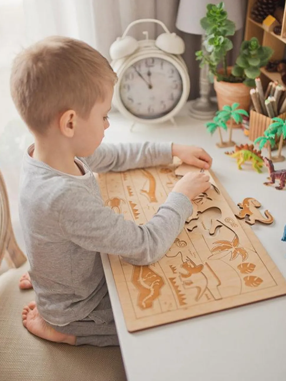 Stuka Puka Prehistoric World Puzzle