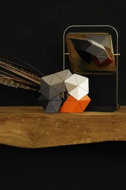 Trido Greyscale+Orange Large